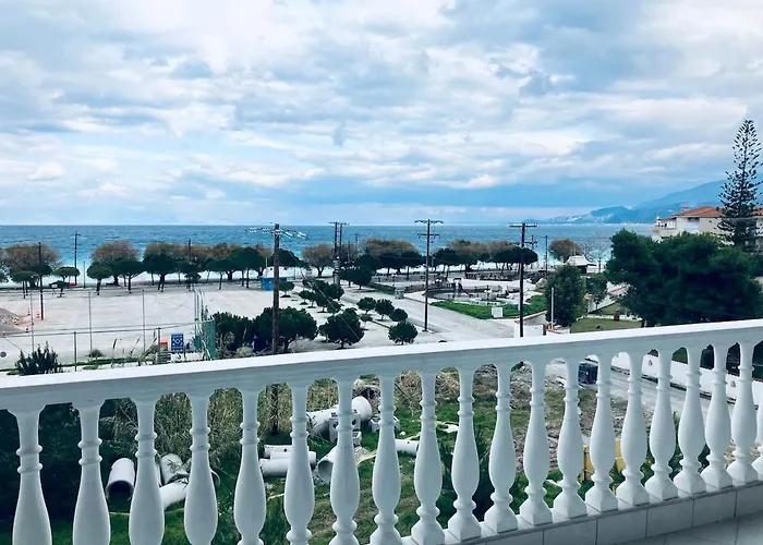 Seasmiles2 Paralia Akratas